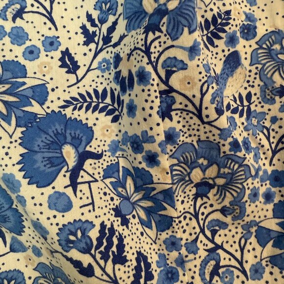 H&M Blue & White Floral Button-Down Shirt Womens Size 8 - Picture 7 of 7